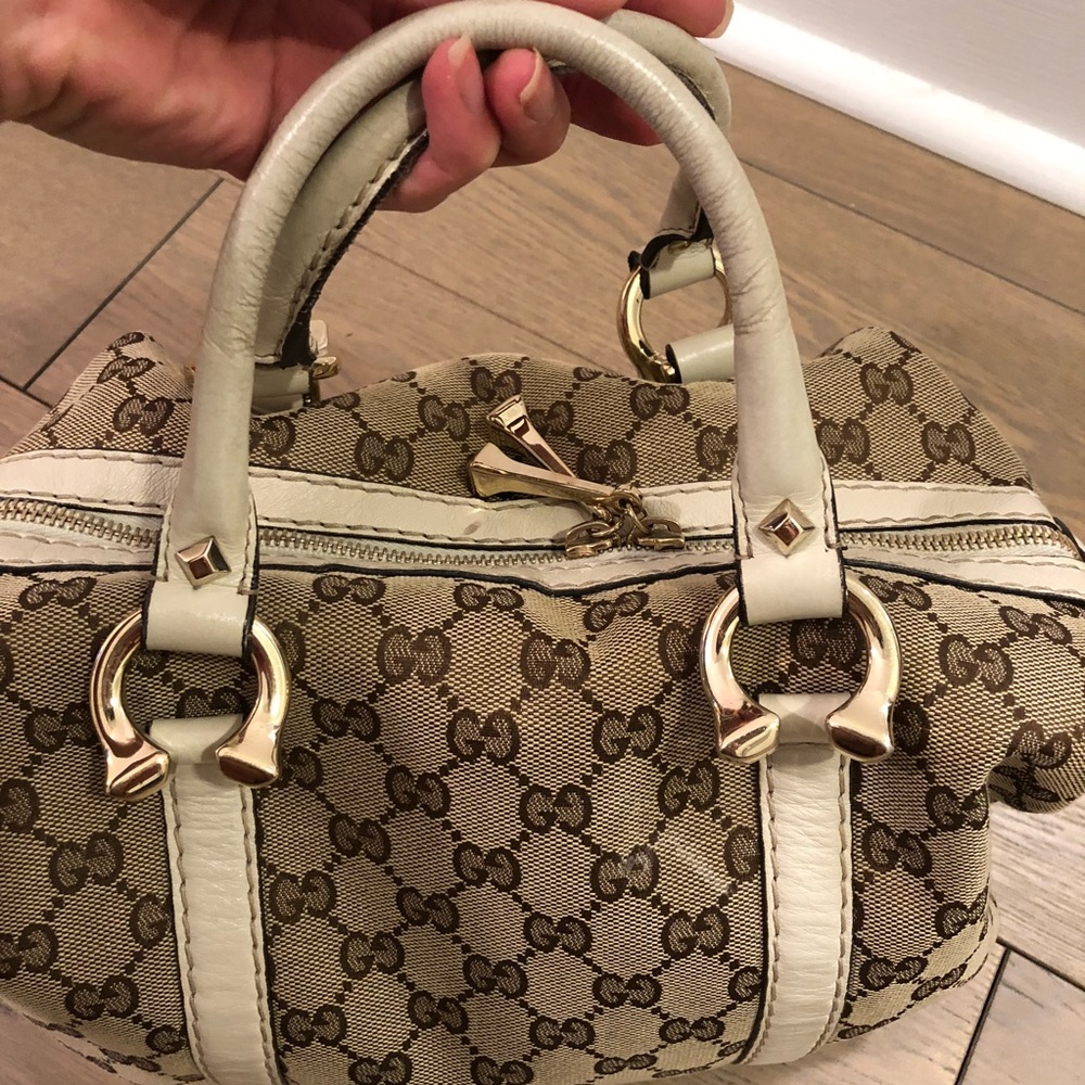 ❌SOLD❌Gucci Vintage Handbag - Picture 2 of 7